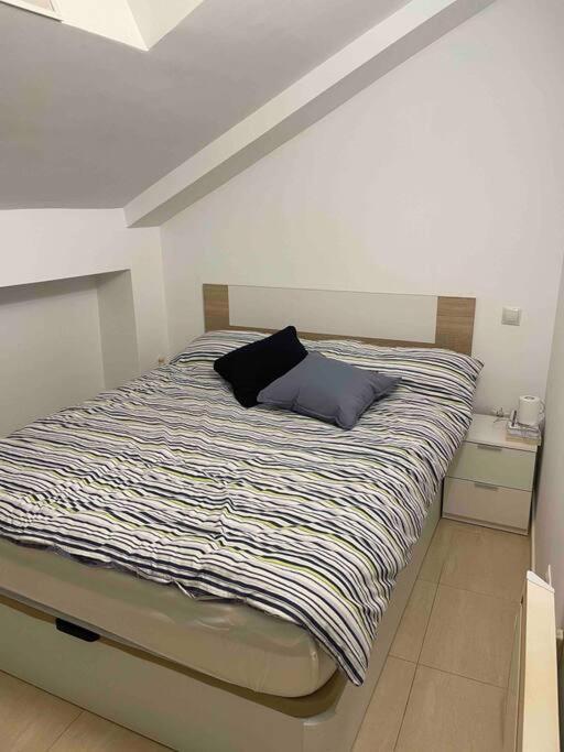 Apartamento Recien Reformado En Barajas Pueblo Madrid Esterno foto