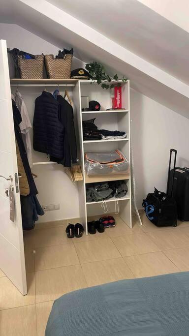 Apartamento Recien Reformado En Barajas Pueblo Madrid Esterno foto