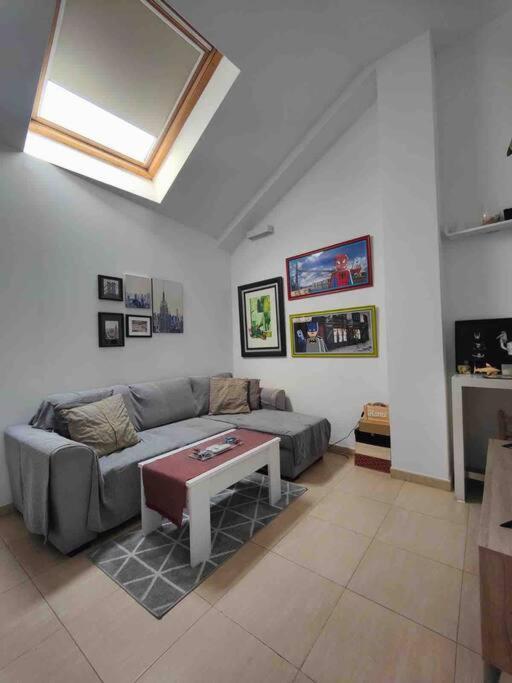 Apartamento Recien Reformado En Barajas Pueblo Madrid Esterno foto